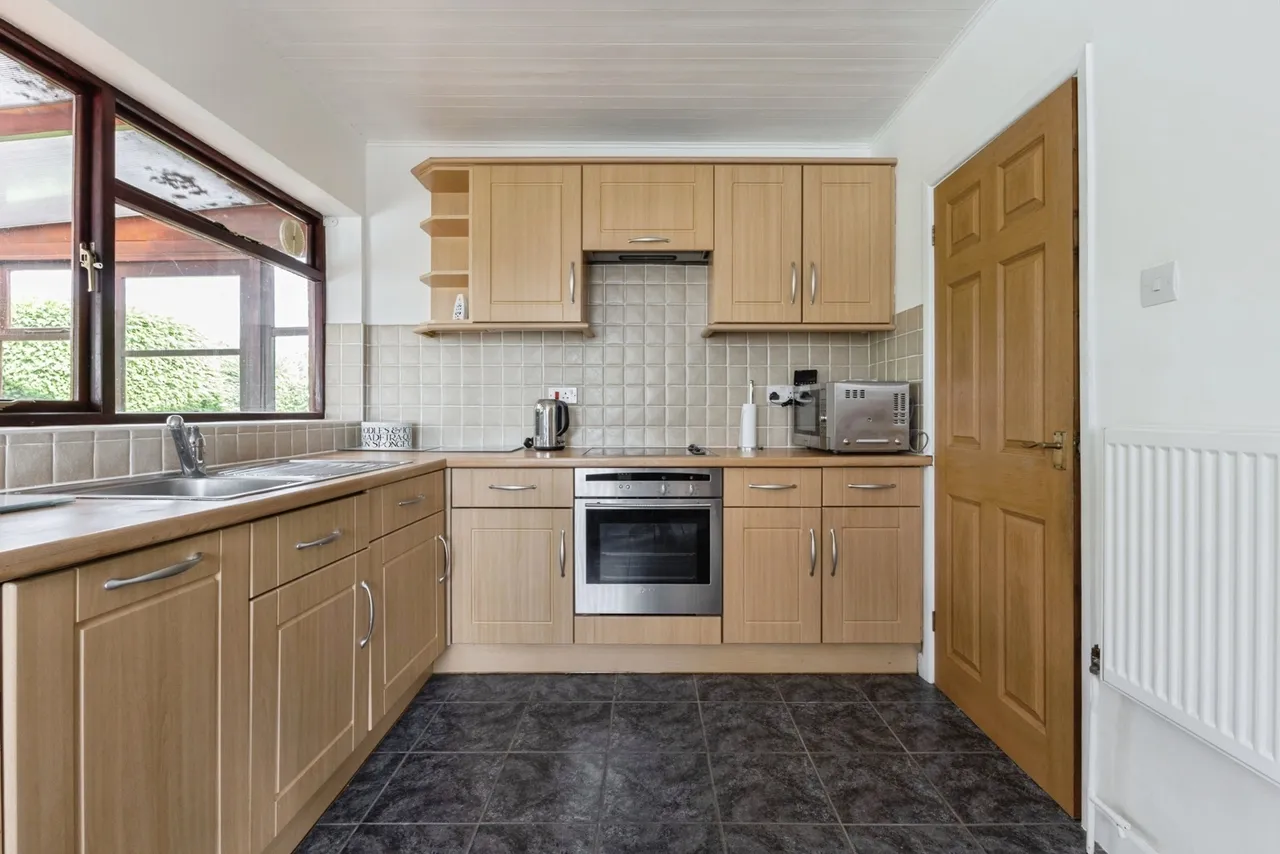 St. Leonards Close, Wymondham, Norfolk, NR18, photo 10