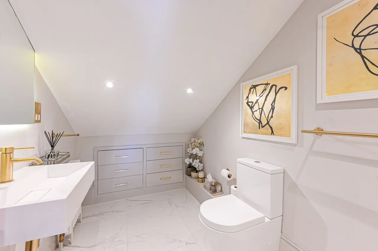 Flat E, 25-26 Tadema Road, London, photo 7