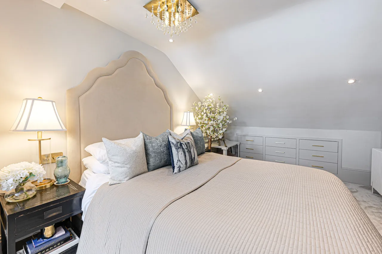 Flat E, 25-26 Tadema Road, London, photo 4
