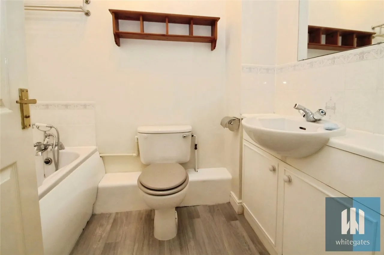 Skinner Lane, Pontefract, WF8, photo 5