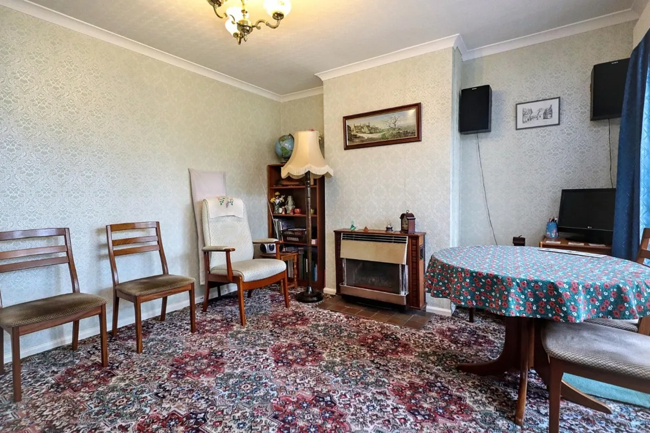 Oakdene Crescent, Weddington, CV10, photo 4