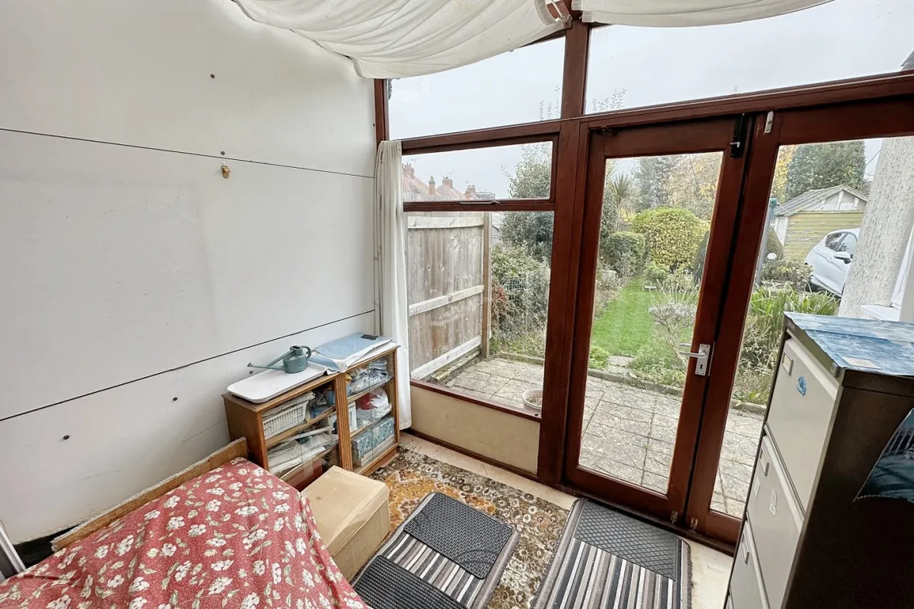 Oakdene Crescent, Weddington, CV10, photo 5