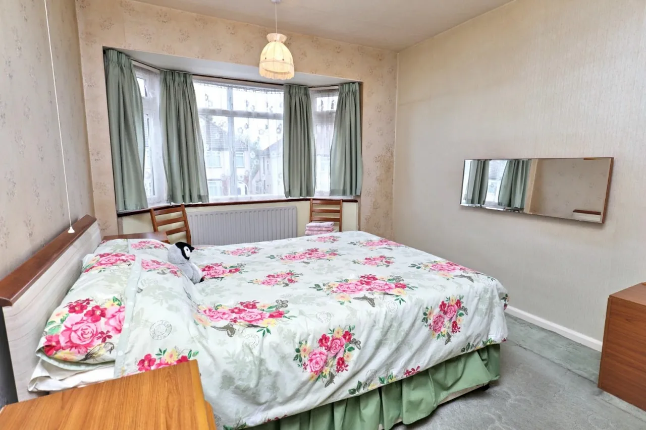 Oakdene Crescent, Weddington, CV10, photo 7