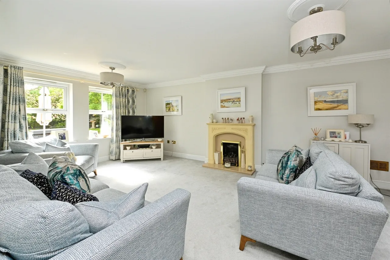 Hunters Rise, West Winch, PE33, photo 8