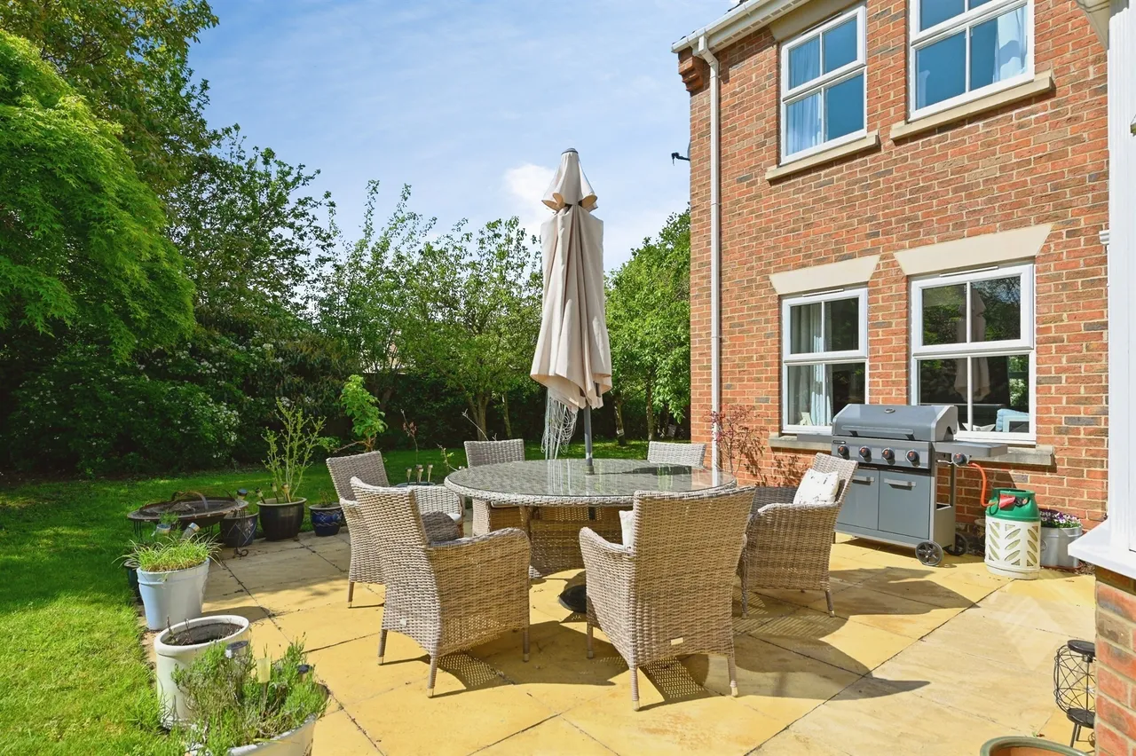 Hunters Rise, West Winch, PE33, photo 22