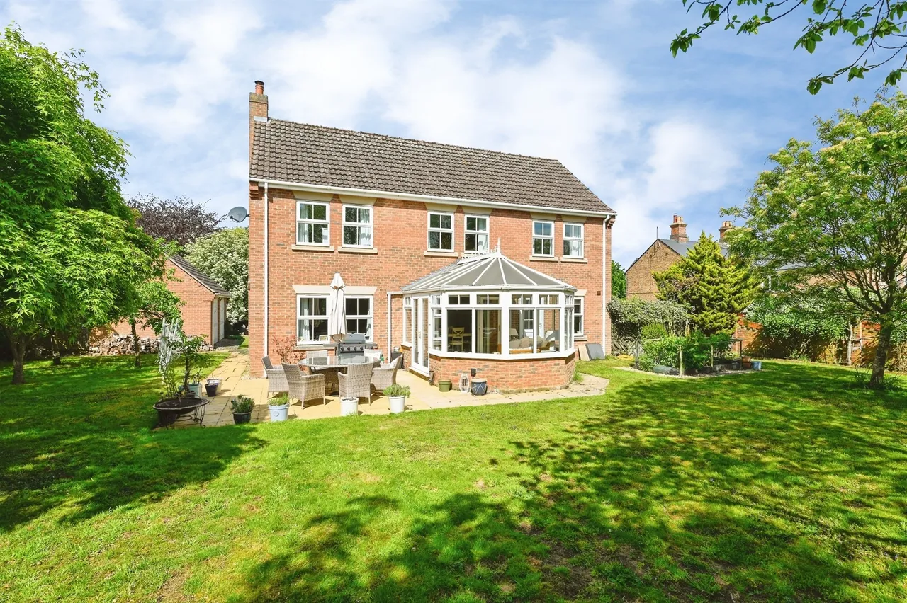 Hunters Rise, West Winch, PE33, photo 19