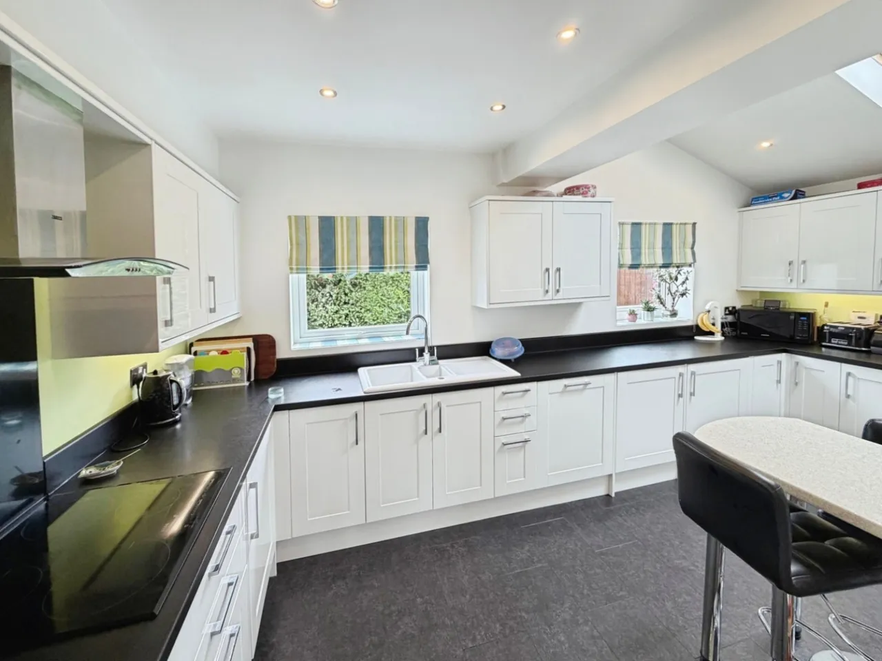 Clydesdale, Whitby, CH65, photo 11