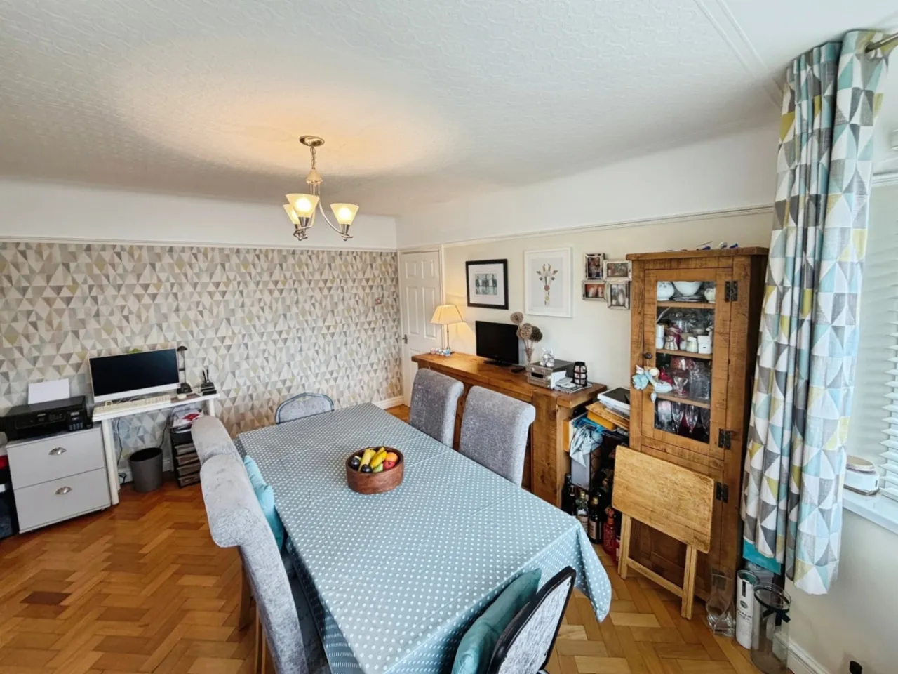 Clydesdale, Whitby, CH65, photo 7