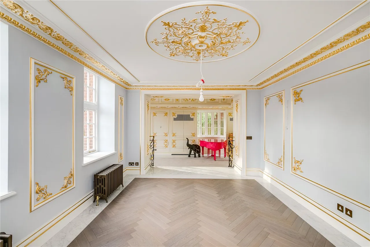 The Bishops Avenue, London, N2 0BA, photo 10