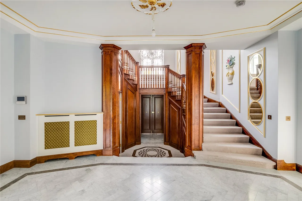 The Bishops Avenue, London, N2 0BA, photo 8