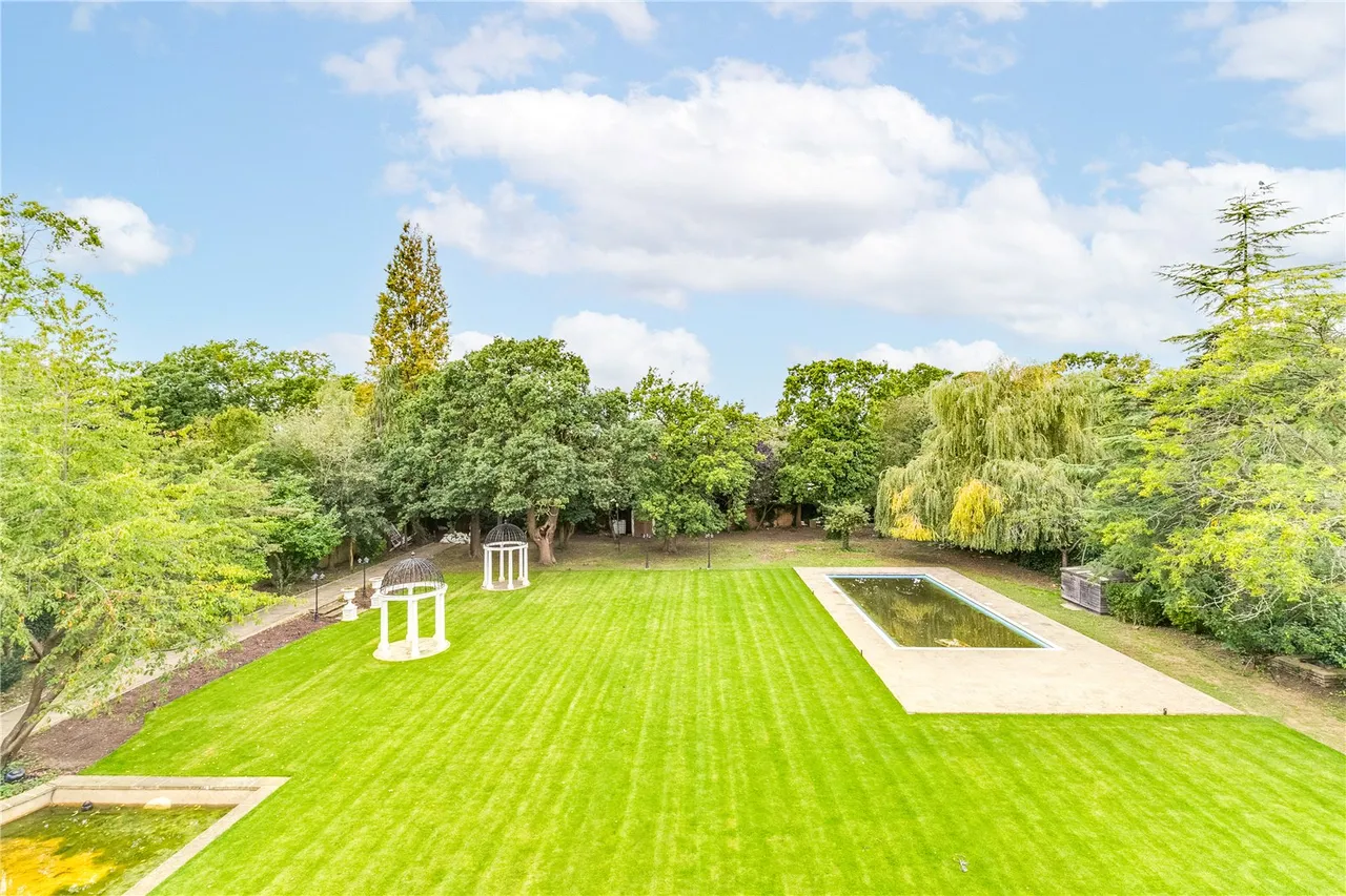 The Bishops Avenue, London, N2 0BA, photo 6