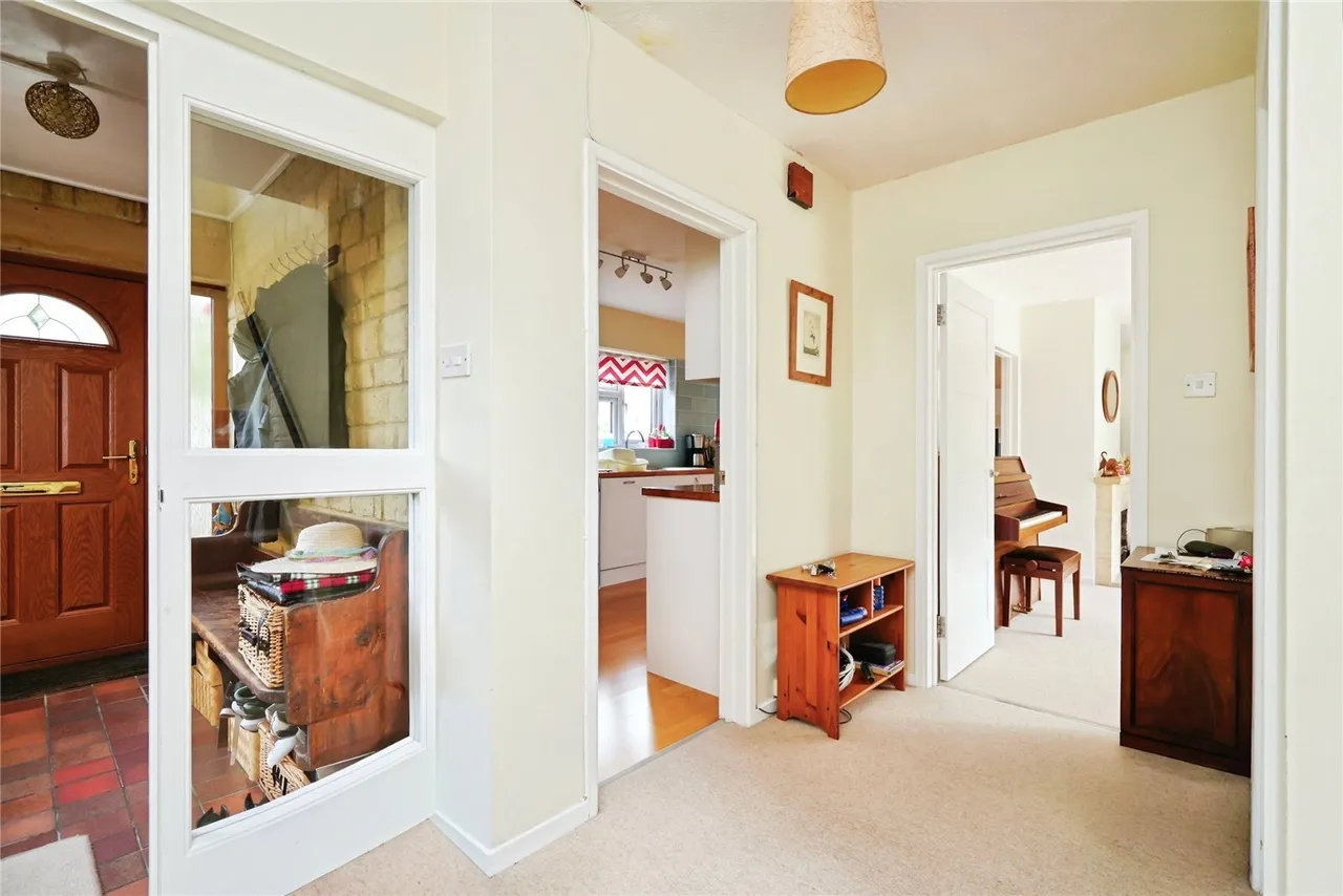 Meadow Lane, Shipton-under-Wychwood, OX7, photo 16