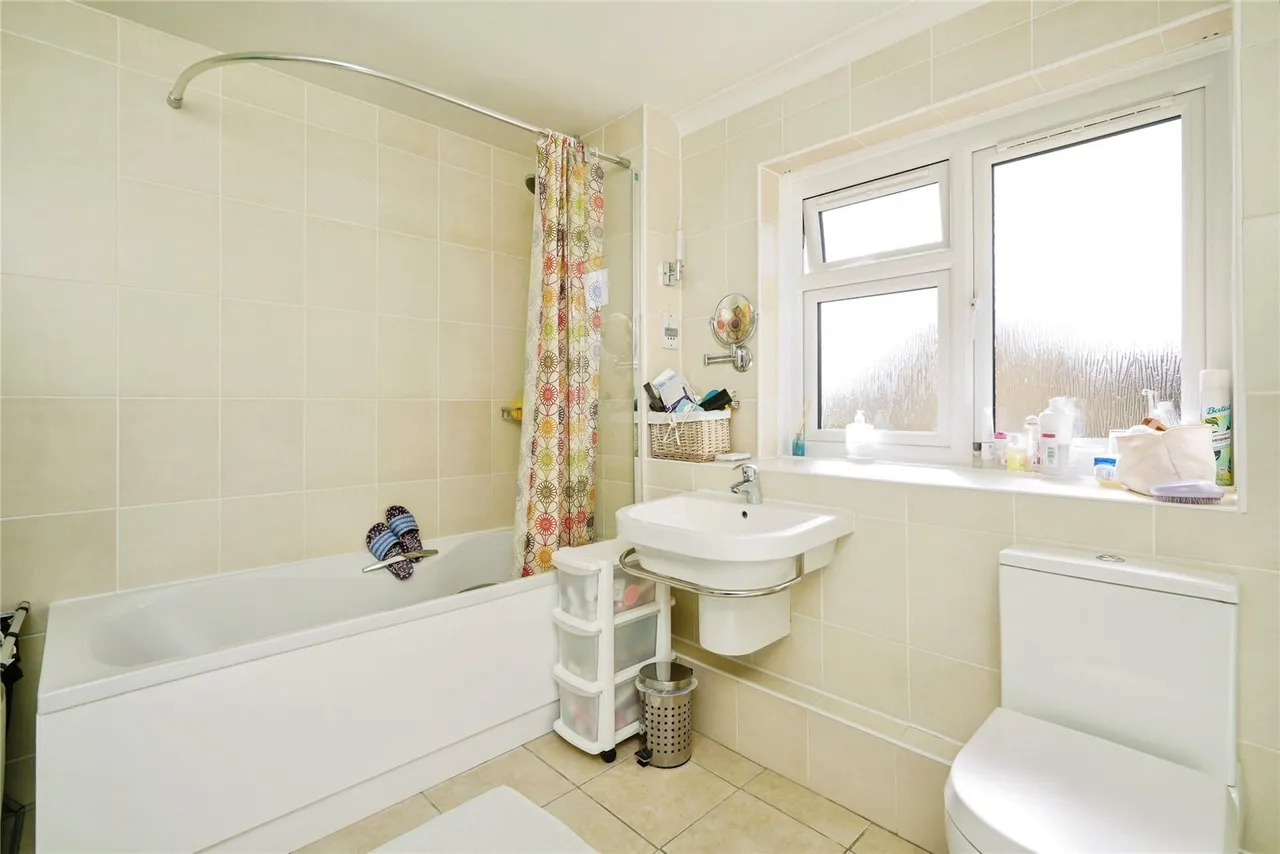 Meadow Lane, Shipton-under-Wychwood, OX7, photo 13