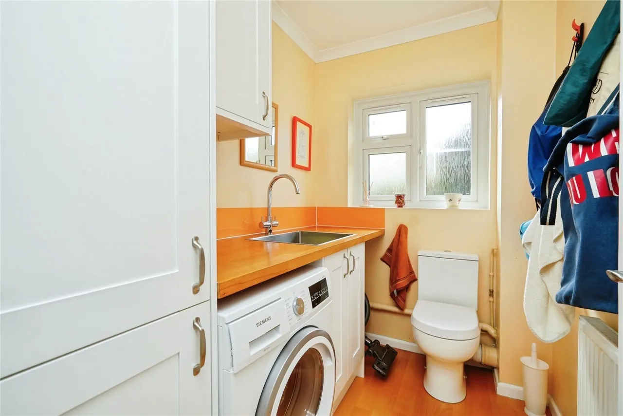 Meadow Lane, Shipton-under-Wychwood, OX7, photo 17