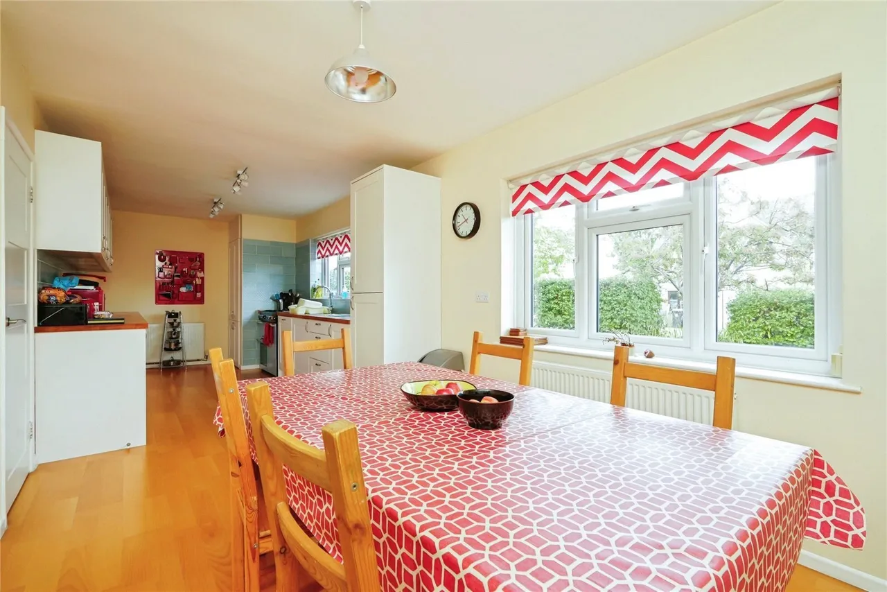 Meadow Lane, Shipton-under-Wychwood, OX7, photo 12