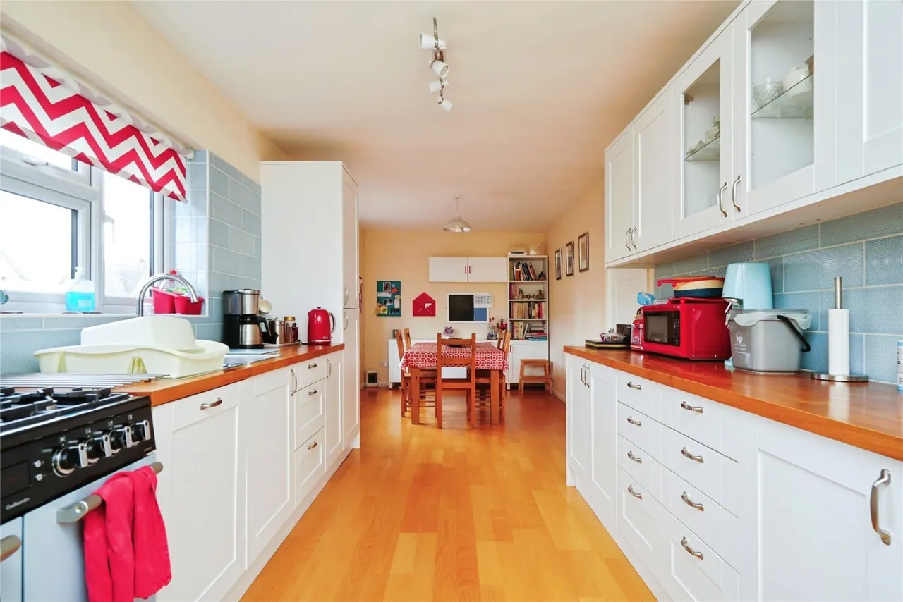 Meadow Lane, Shipton-under-Wychwood, OX7, photo 3