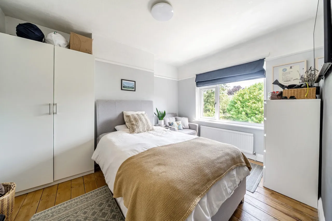 Milborough Crescent, SE12, photo 8