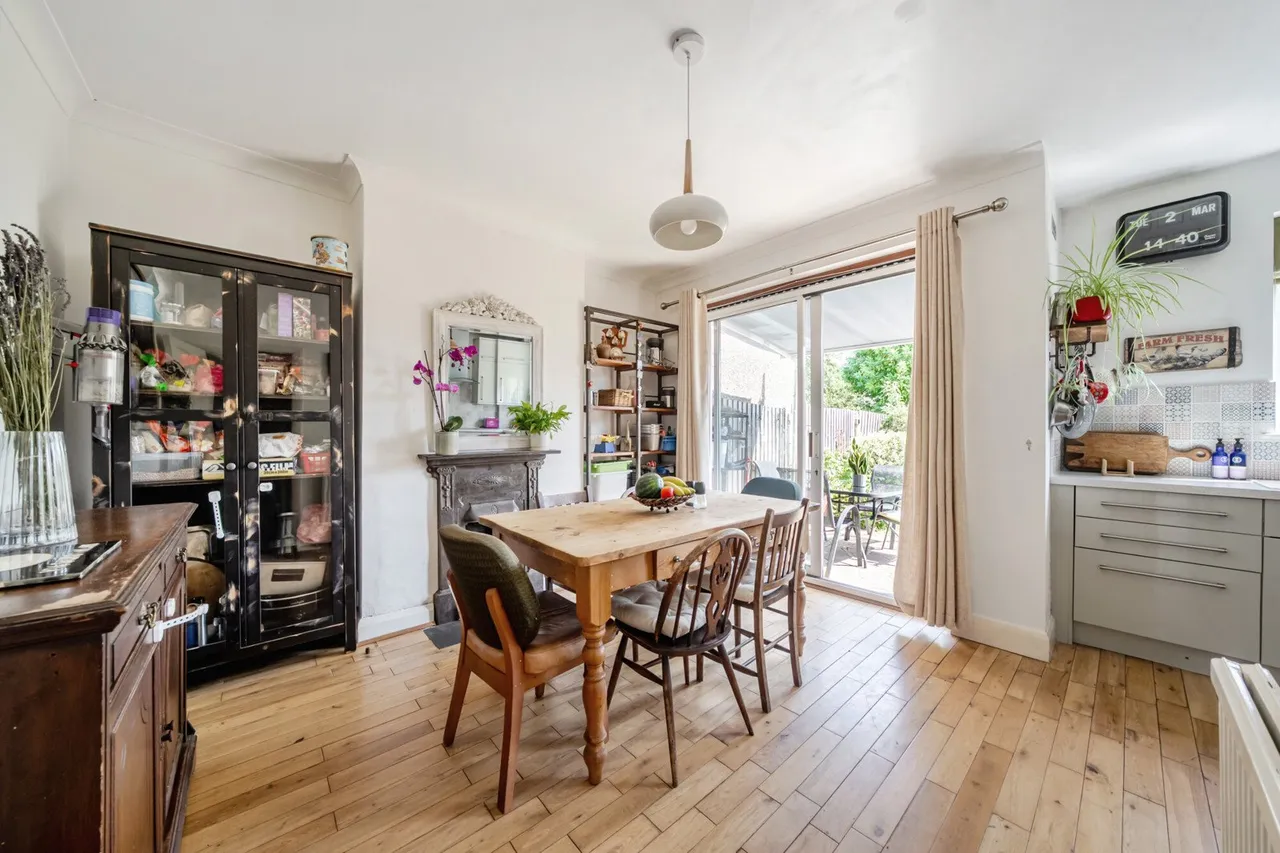 Milborough Crescent, SE12, photo 6