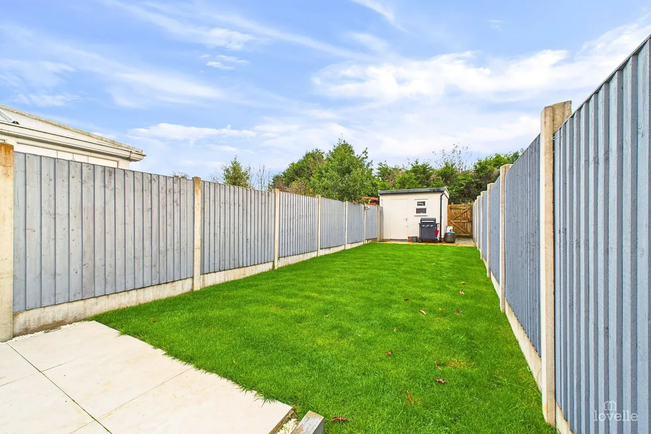 West Acridge, Barton-Upon-Humber, DN18, photo 24