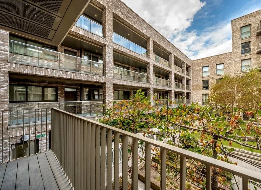 1 bed flat for sale — Armada Way, Armada Way, E6