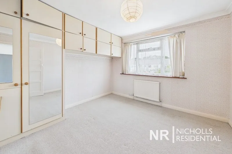 St Pauls Close, Chessington, KT9, photo 19