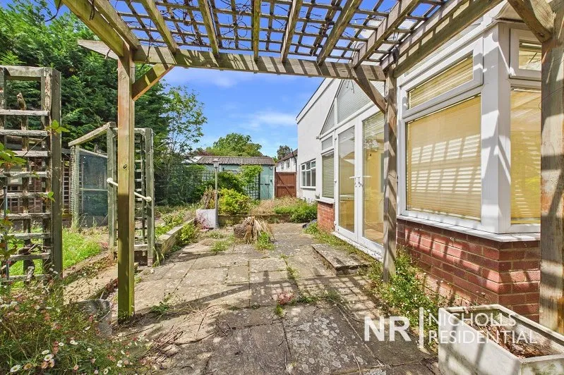 St Pauls Close, Chessington, KT9, photo 23