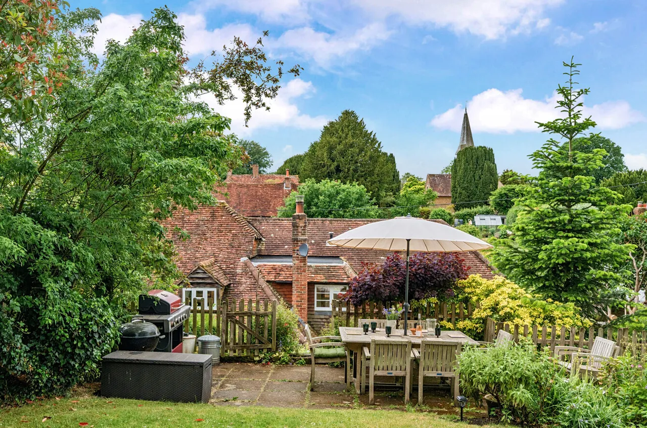 The Street, Thursley, GU8, photo 27