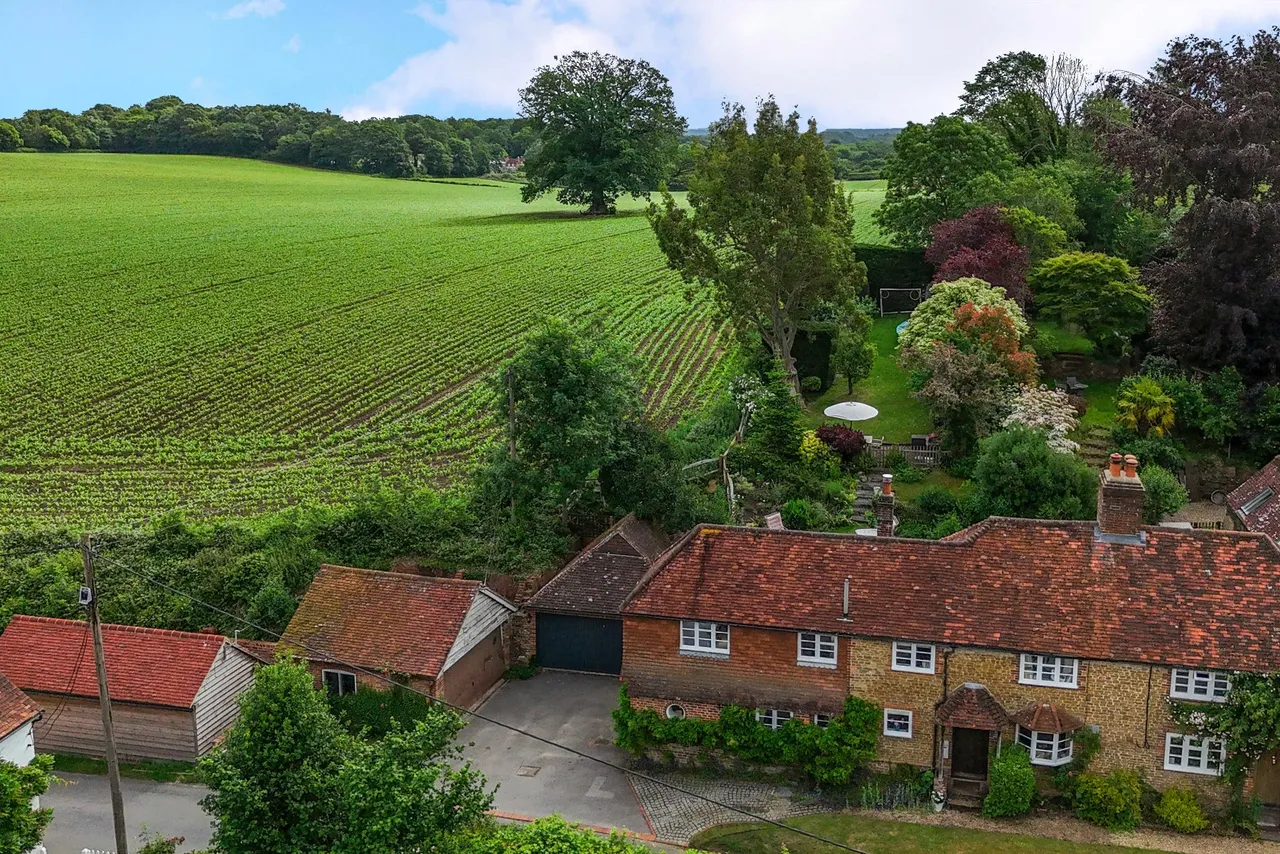 The Street, Thursley, GU8, photo 37