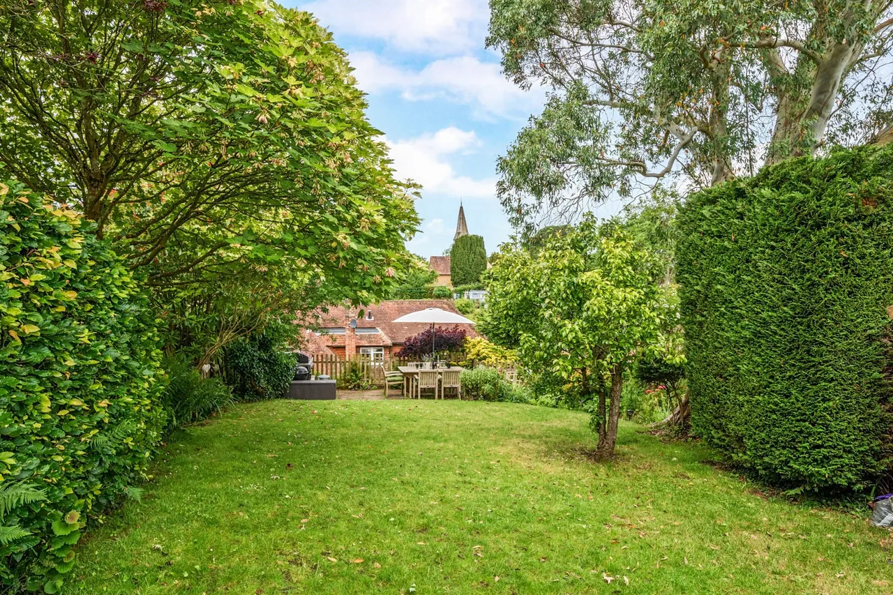 The Street, Thursley, GU8, photo 31