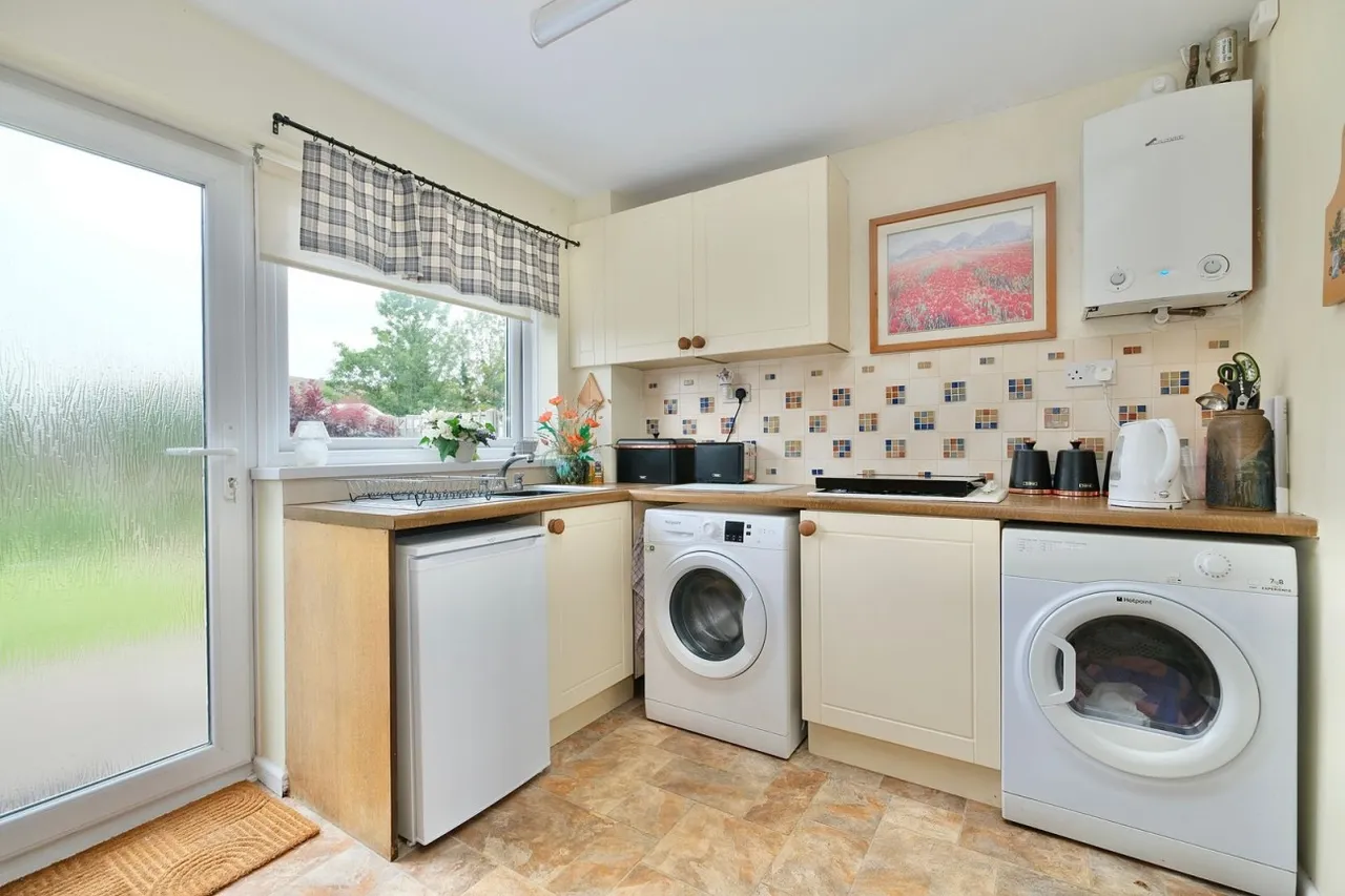 Waterloo Close, Brampton, PE28, photo 4