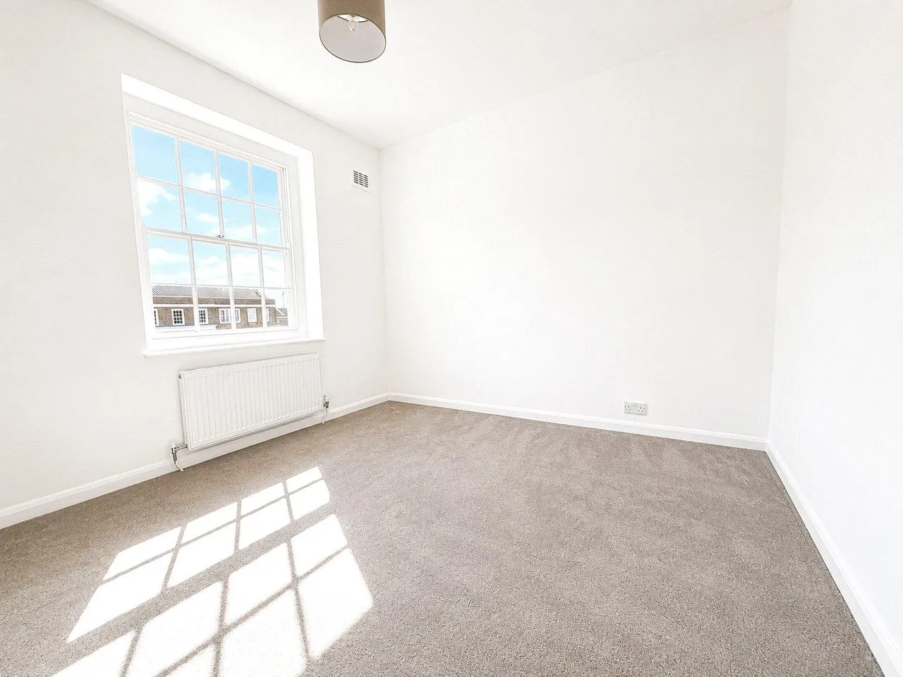 Vanbrugh Fields, London, SE3, photo 12