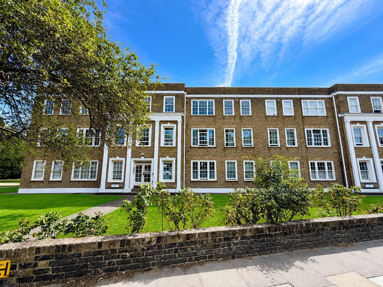 Vanbrugh Fields, London, SE3, photo 11