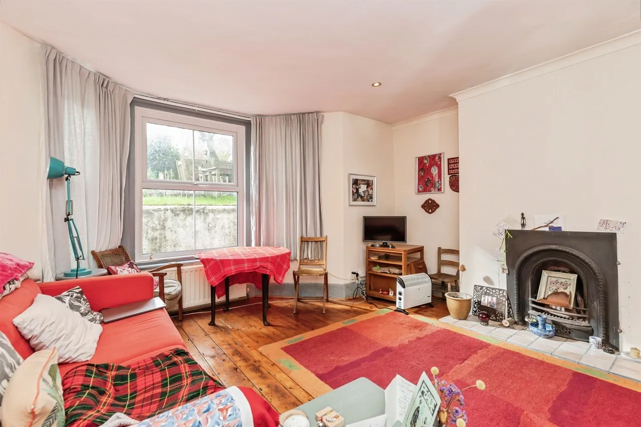 Elphinstone Road, Hastings, TN34, photo 3