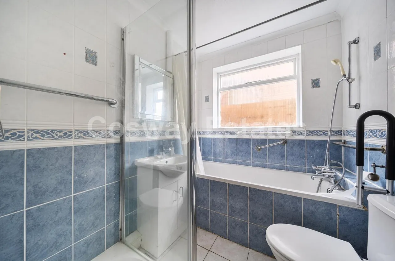 Abercorn Close, Mill Hill, NW7, photo 5