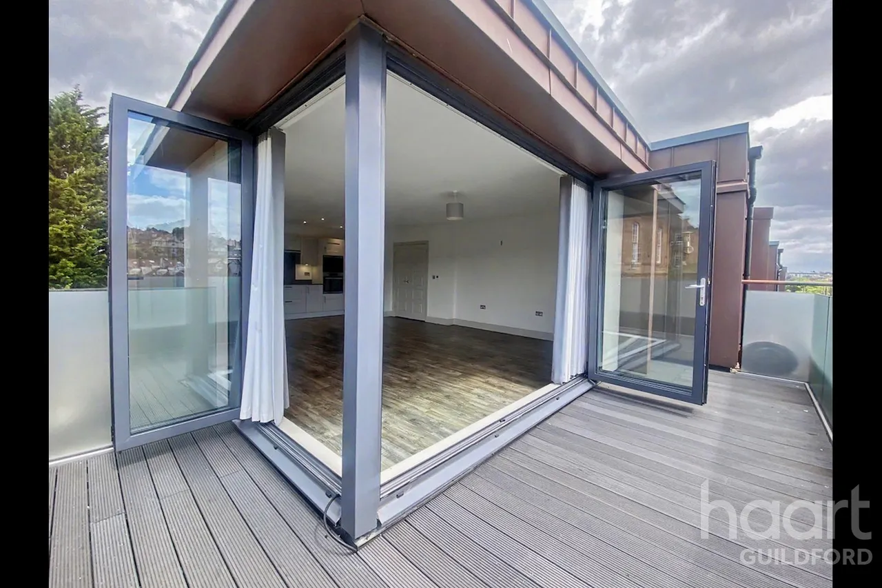 Denzil Road, Guildford, GU2, photo 10