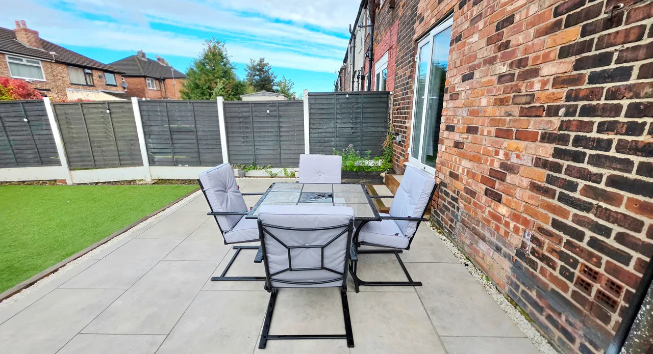 St. Georges Road, Droylsden, M43, photo 17