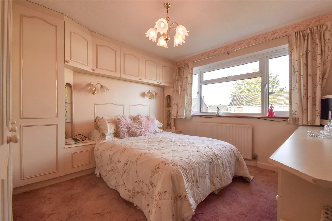 Meadow Way, Aldershot, Hampshire, GU12 4UU, photo 10