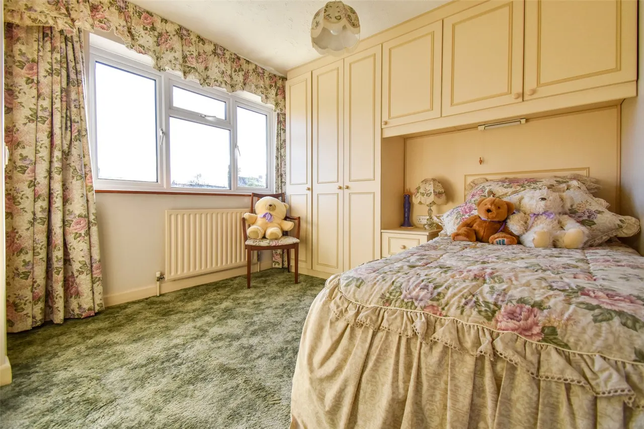 Meadow Way, Aldershot, Hampshire, GU12 4UU, photo 12