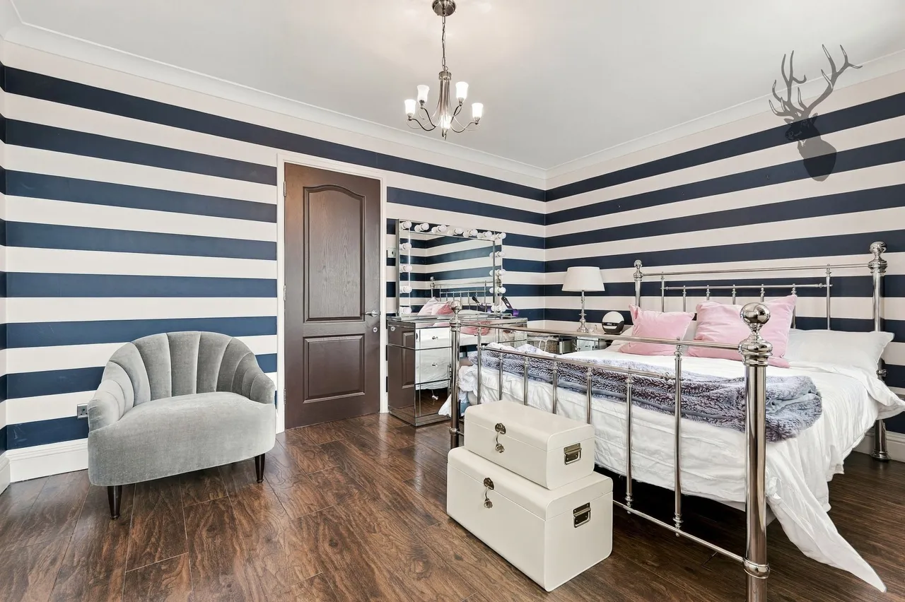 Buckhurst Hill, IG9, photo 15