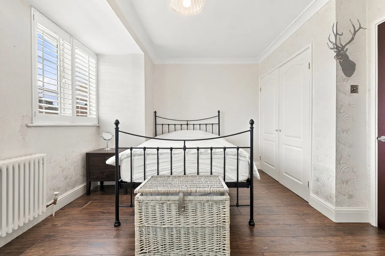 Buckhurst Hill, IG9, photo 22