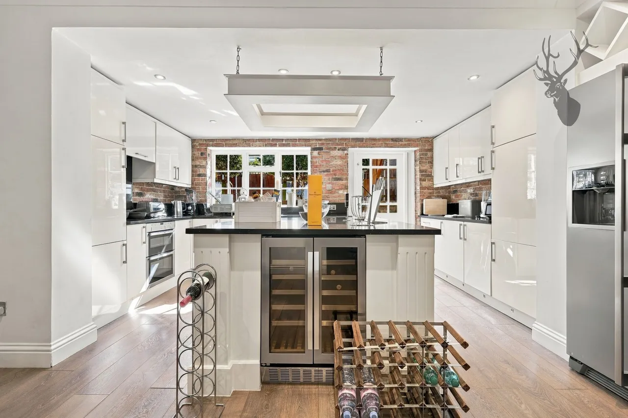 Buckhurst Hill, IG9, photo 5