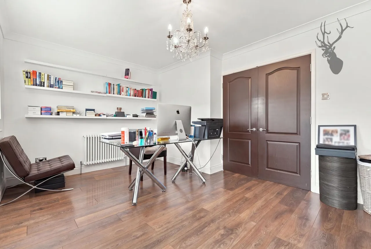 Buckhurst Hill, IG9, photo 14