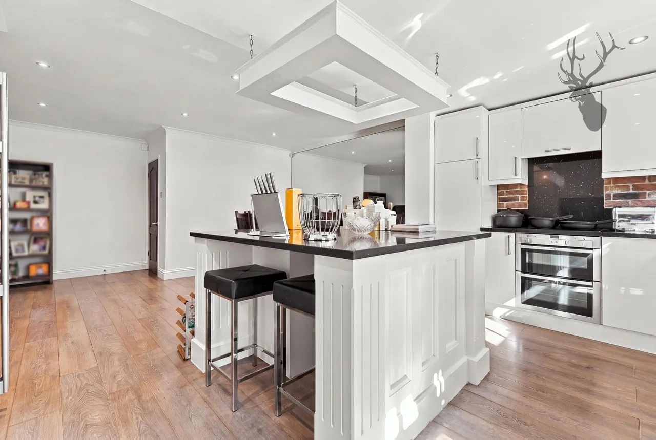 Buckhurst Hill, IG9, photo 7