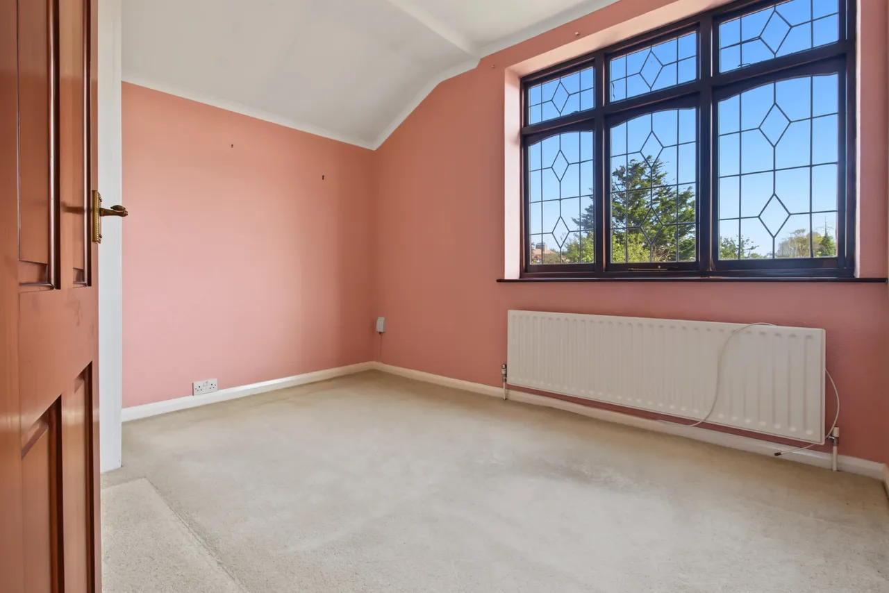 Rise Park Boulevard, Rise Park, RM1, photo 12