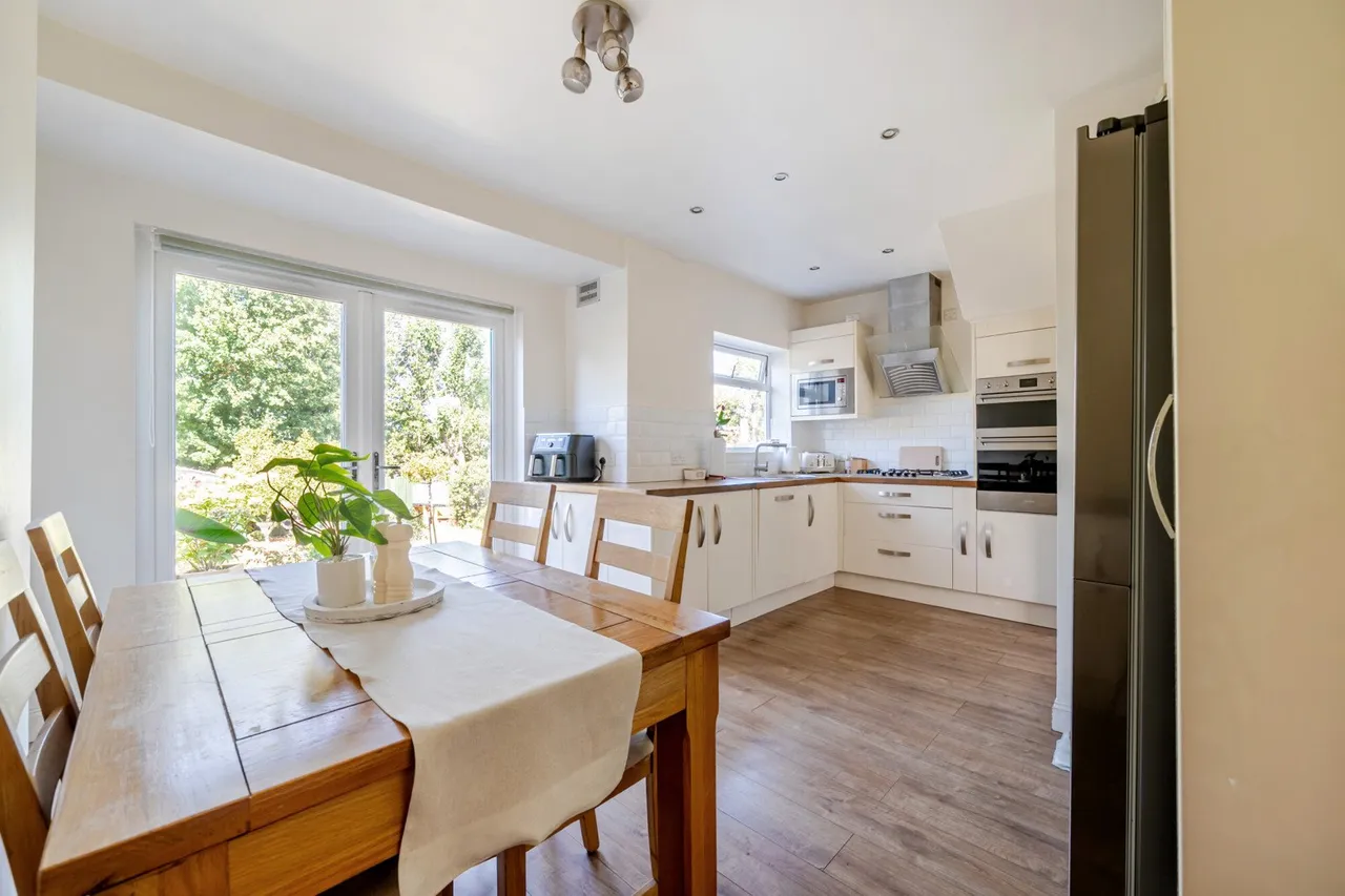 Dunkery Road, SE9, photo 13