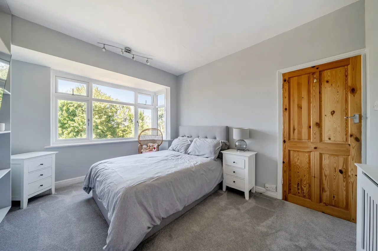 Dunkery Road, SE9, photo 15