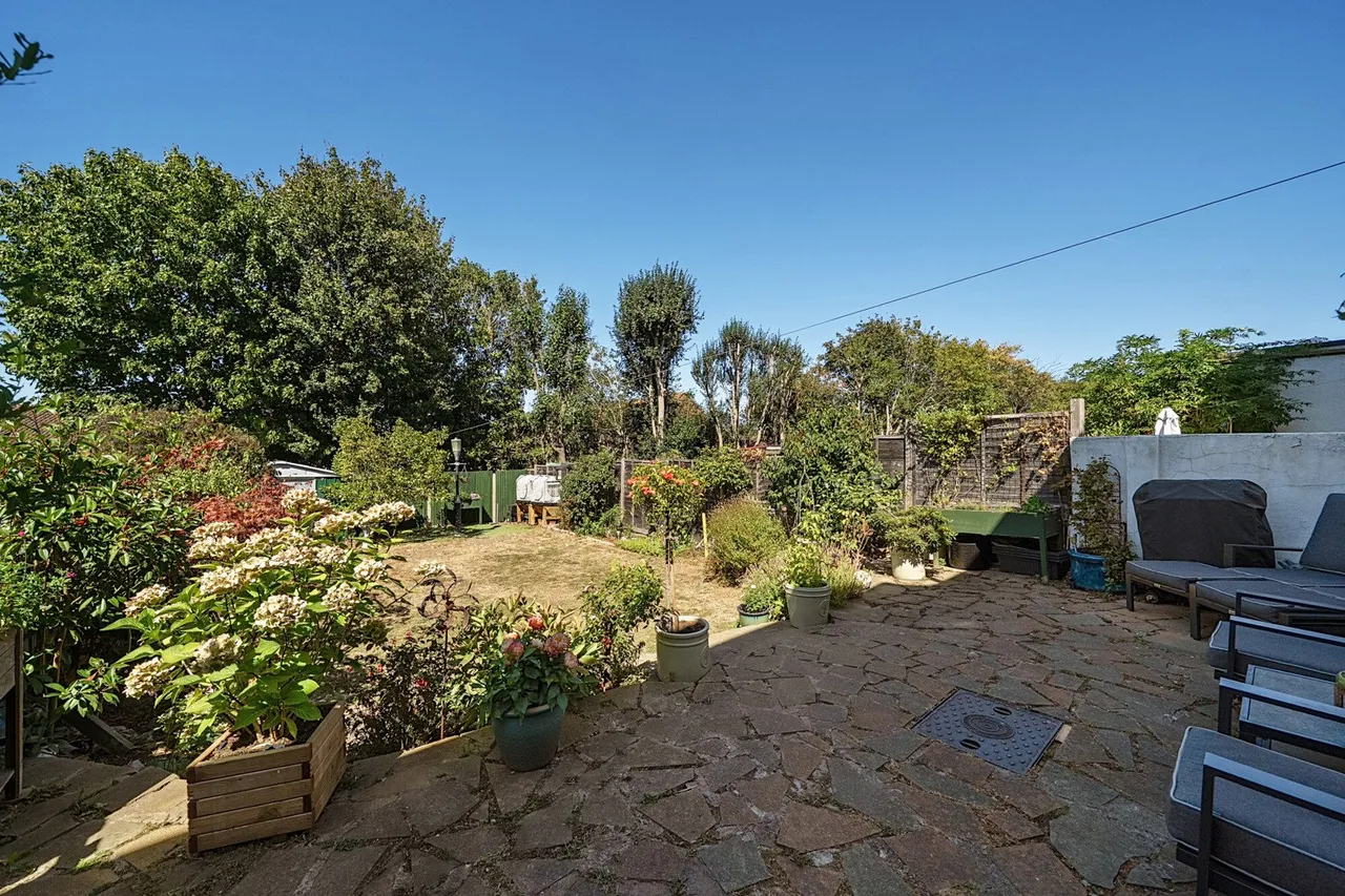 Dunkery Road, SE9, photo 11