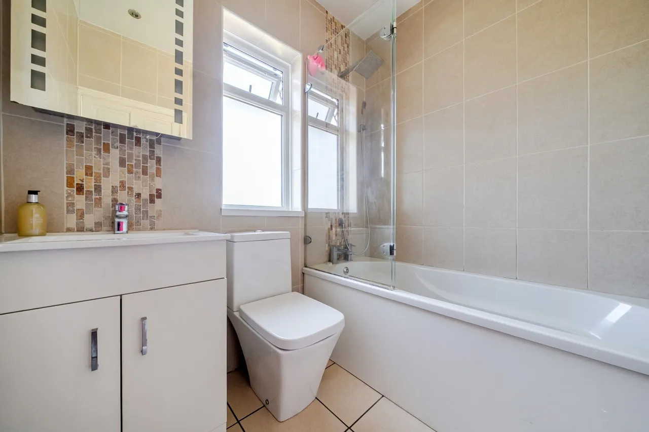 Dunkery Road, SE9, photo 7