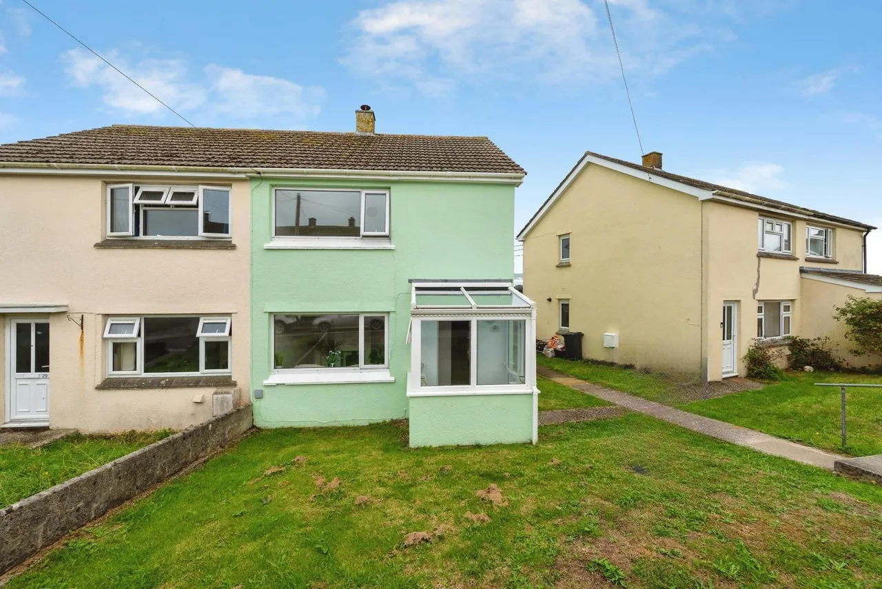 2 bed house for sale, Lodenek Avenue, Padstow, PL28