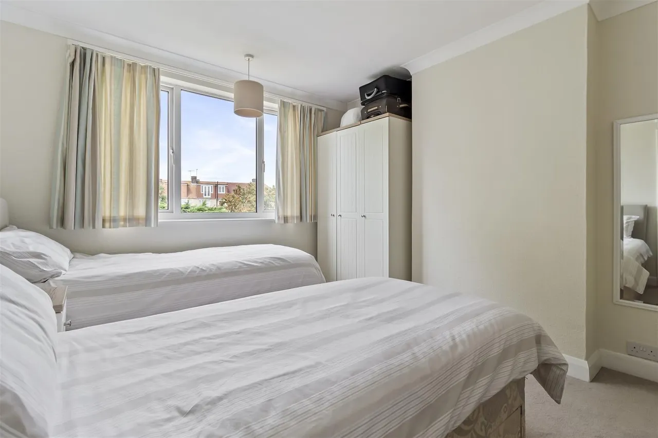 Sheridan Road, Broadwater, Worthing, photo 11